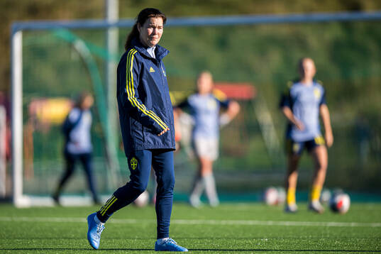 Lotta Hellenberg, head coach of Sweden