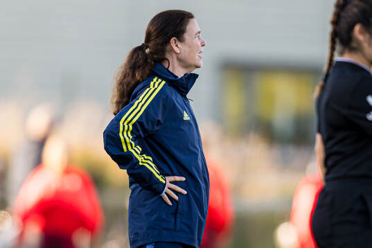 Lotta Hellenberg, head coach of Sweden, during the