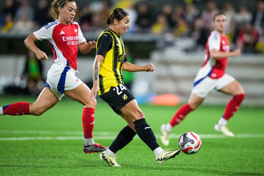 Tabby Tindell of Häcken scores the 1-0 goal