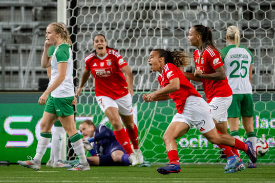 Andreia Norton of Benfica celebrates the 1-2 goal