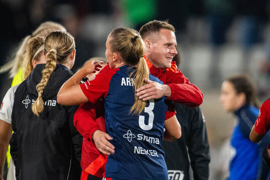 FC Rosengårds Gudrun Arnardottir och assisterande tränare