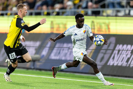 Häckens Julius Lindberg och Djurgårdens Tokmac Nguen