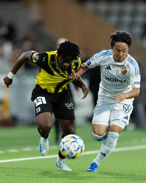 Häckens Jeremy Agbonifo och Djurgårdens Keita Kosugi