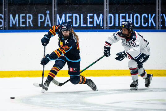 Djurgårdens Tereza Plosova och Linköpings Olivia Sohrner