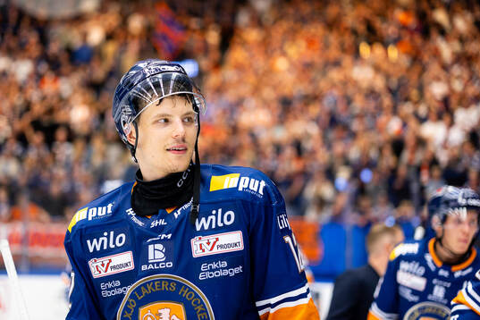 Växjös Otto Koivula jublar