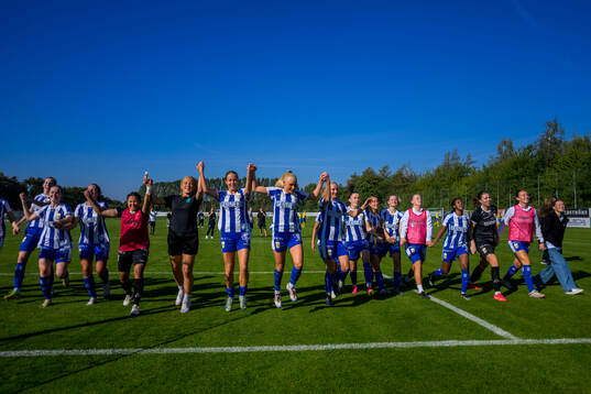 IFK Göteborgs spelare jublar