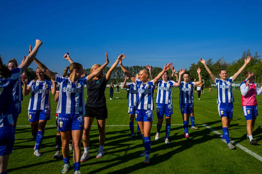 IFK Göteborgs spelare jublar