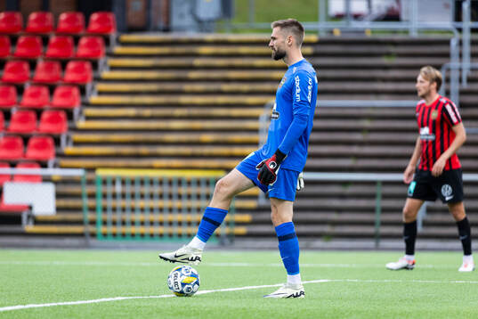 Brommapojkarnas målvakt Lucas Hägg Johansson