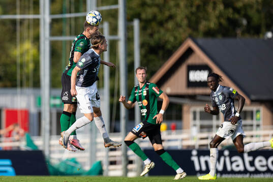 Varbergs Erion Sadiku och Brages Johan Arvidsson