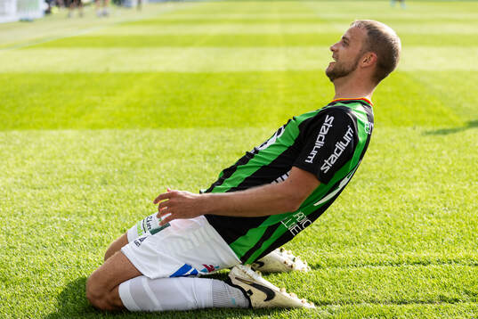 GAIS Gustav Lundgren jublar efter 2-0