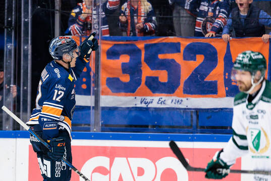 Växjös Otto Koivula jublar