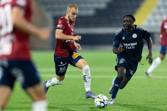 Örgrytes Amel Mujanic och Utsiktens Kalipha Jawla