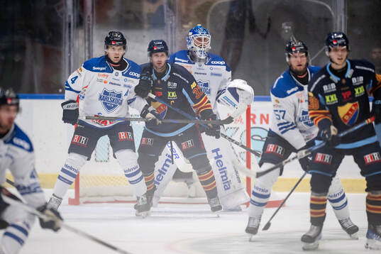 Karlskogas Alexander Leandersson och Djurgårdens Marcus