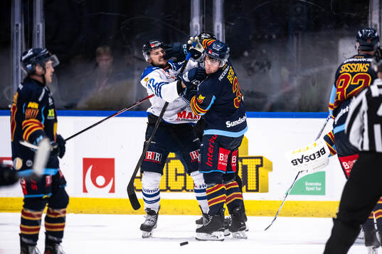 Karlskogas Viktor Lennartsson och Djurgårdens August Berg