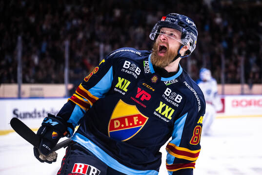 Djurgårdens Linus Klasen jublar