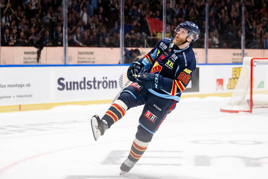 Djurgårdens Linus Klasen jublar