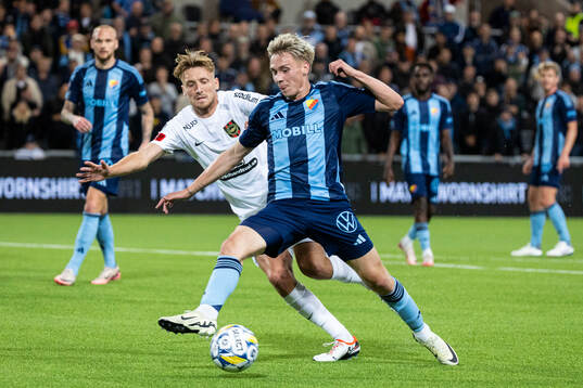 Brommapojkarnas Alexander Abrahamsson och Djurgårdens