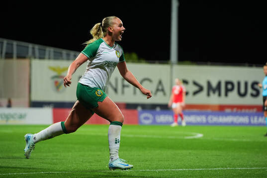 Cathinka Tandberg of Hammarby celebrates