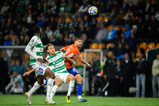 Västerås Gustav Granath och IFK Göteborgs Ramon Pascal