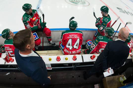 Frölundas tränare Roger Rönnberg, assisterande tränare