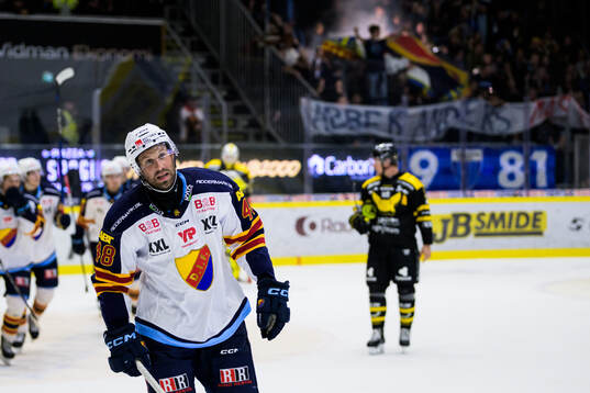 Djurgårdens Dick Axelsson jublar