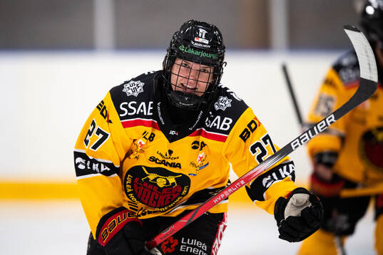 Luleås Jaycee Magwood jublar