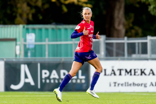 Djurgårdens Sara Lilja Vidlund byts in