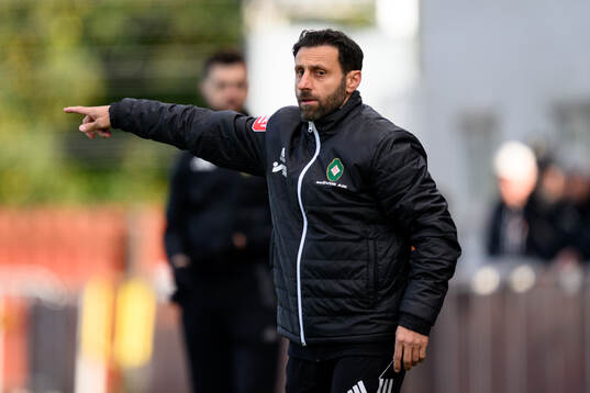 Skövde AIKs tränare Charbel Abraham