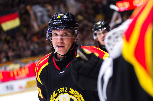 Brynäs Jakob Silfverberg jublar