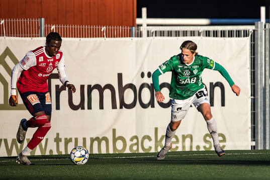 Sandvikens IFs Calvin Kabuye och Brages Johan Arvidsson