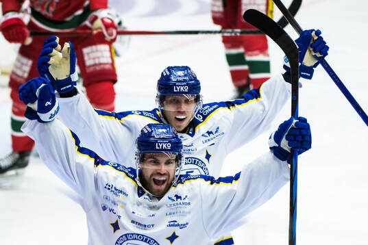 Leksands Oskar Lang jublar