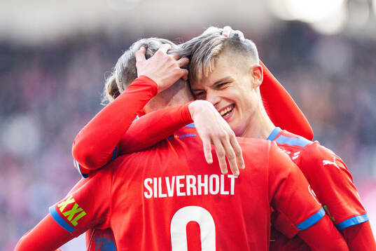 Helsingborgs Adrian Svanbäck, Taylor Silverholt och Ervin Gigovic jublar