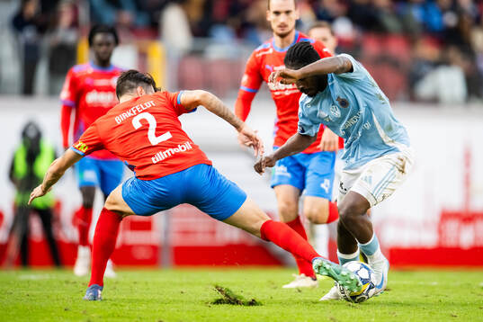 Helsingborgs Jon Birkfeldt och Gefles York Rafael