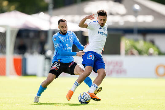 Halmstads Vinicius Nogueira De Oliveira och IFK