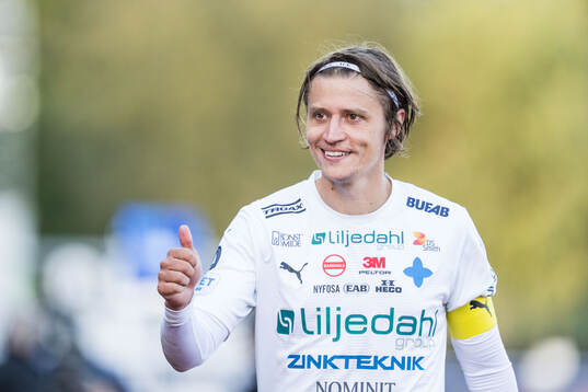 Värnamos Simon Thern jublar