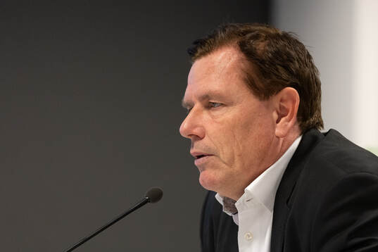 Sirius tränare Christer Mattiasson på presskonferensen