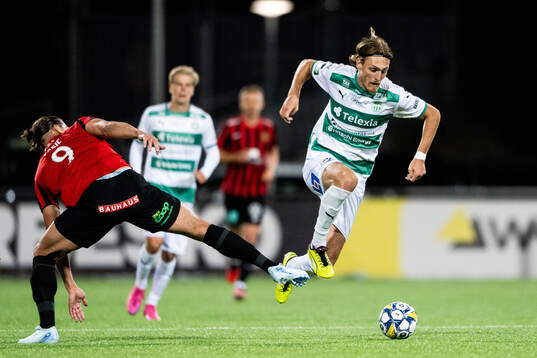 Brommapojkarnas Nikola Vasic och Västerås Gustav Granath
