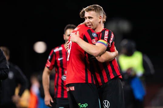 Brommapojkarnas Nikola Vasic och Ludvig Fritzson jublar