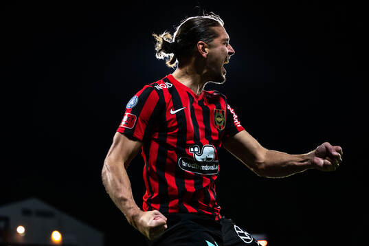 Brommapojkarnas Nikola Vasic jublar