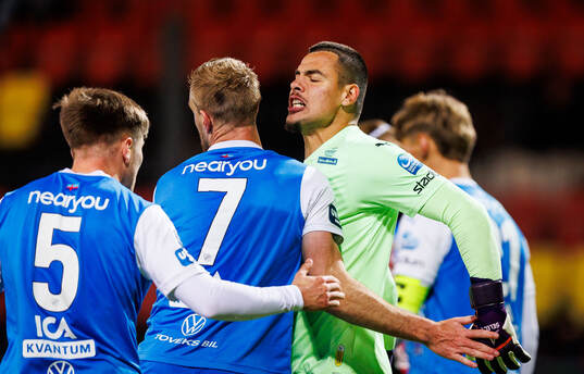 IK Oddevolds målvakt Armin Ibrahimovic jublar