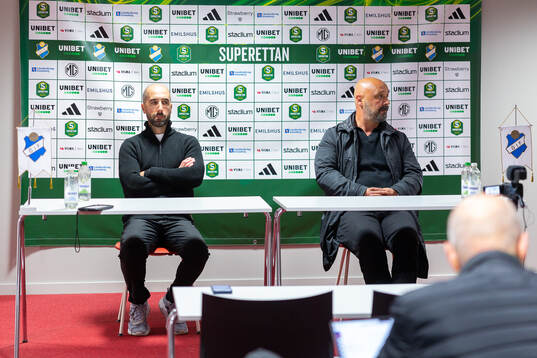 Östers tränare Martin Foyston och Utsiktens manager Bosko