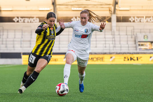 Häckens Tabby Tindell och Växjö DFFs Tilde Johansson