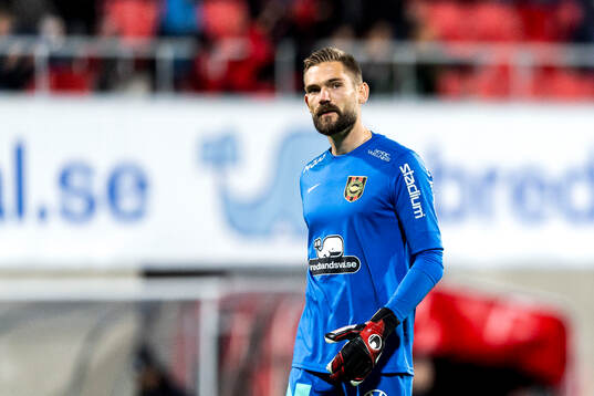 Brommapojkarnas målvakt Lucas Hägg Johansson