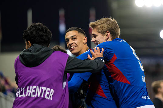 Jones El-Abdellaoui of Vålerenga celebrates after scoring the 1-0 goal