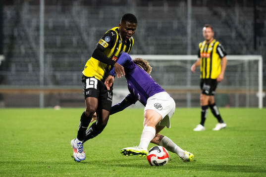 Häckens Akoua Romeo Amane och IK Tords Alexander Jacobsson