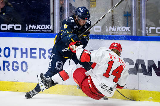 Södertäljes William Wiå och Almtunas Mikkel Oby Olsen