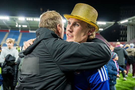 Sebastian Jarl of Vålerenga celebrates promotion to the