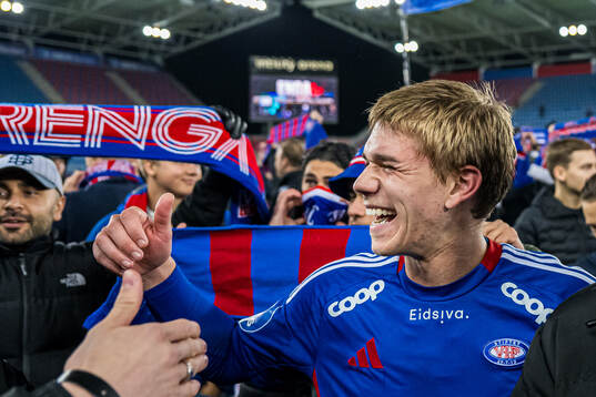 Mees Rijks of Vålerenga celebrates promotion to the Eliteserien