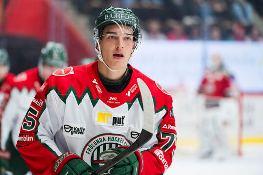 Frölundas David Edstrom jublar