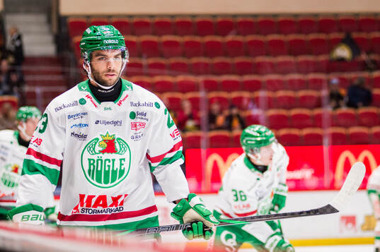 Rögles Josh Dickinson
